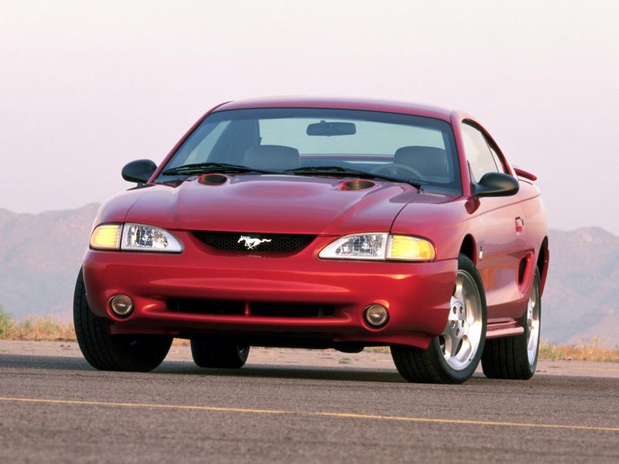  Ford Mustang SVT Cobra Coupe 1996 года  (фото 4 из 5)